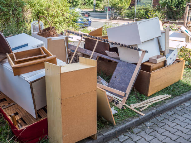 Best Garage Cleanout Services  in Soh Weber, UT